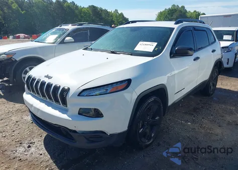 2017 Jeep Cherokee Altitude 4X4 z USA, uszkodzony, nr VIN 1C4PJMAS0HW631536
